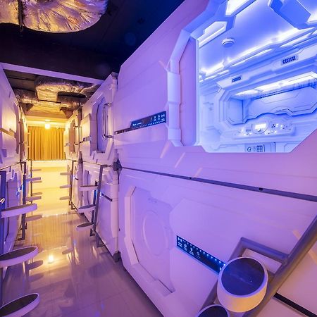 Hi Capsule Pattaya (Adults Only) Hostel Εξωτερικό φωτογραφία